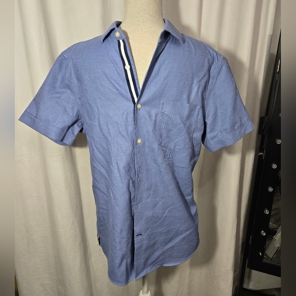 Banana Non-iron Tailored Slim Fit  Button Up Shirt Blue Sz Medium - Picture 1 of 10